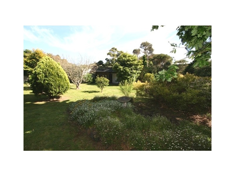 22-24 Highland Avenue, Cowes VIC 3922