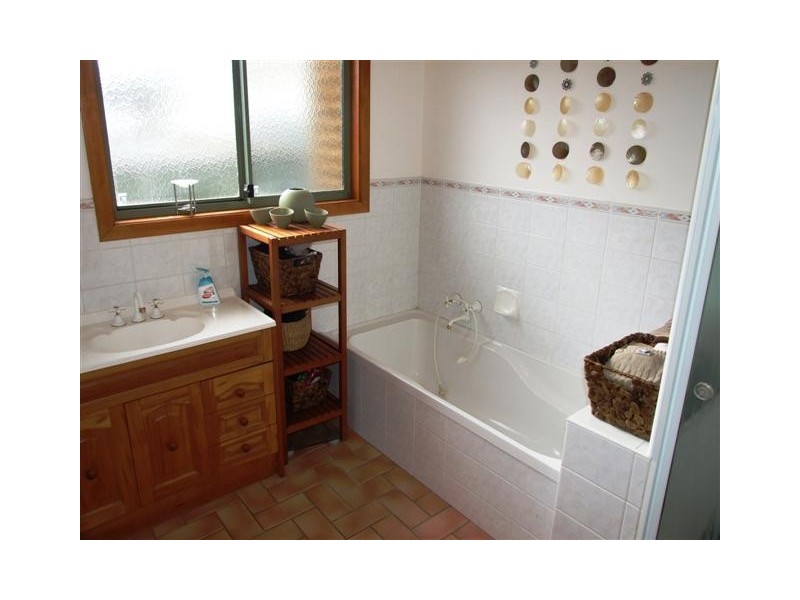 18 Fern Avenue, Surf Beach VIC 3922