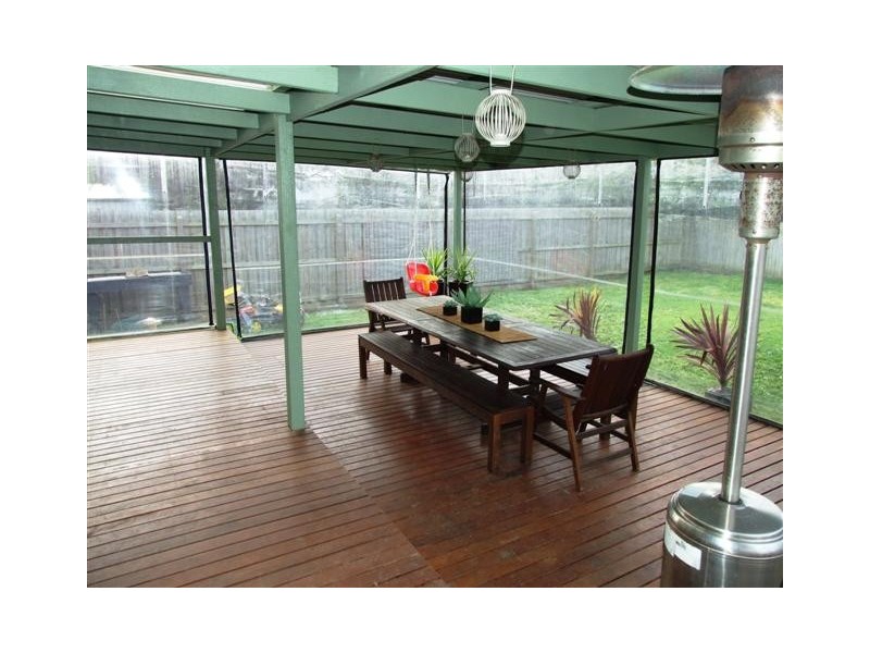 18 Fern Avenue, Surf Beach VIC 3922