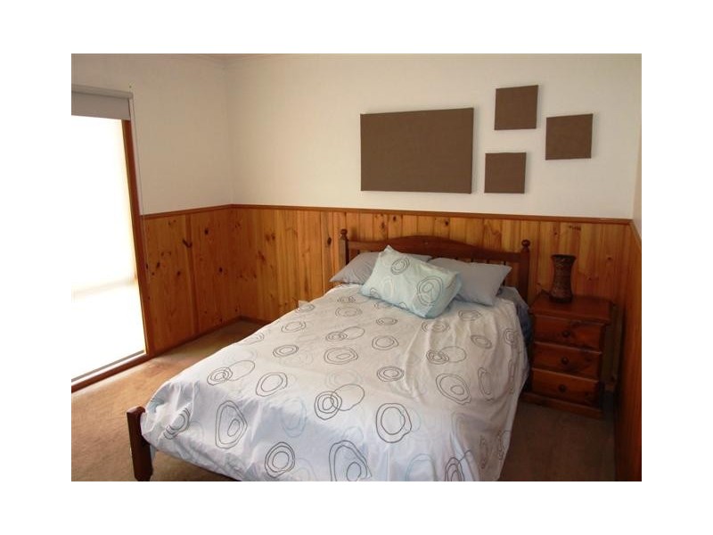 18 Fern Avenue, Surf Beach VIC 3922