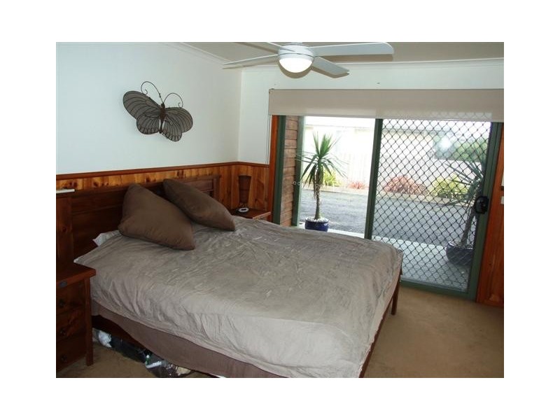 18 Fern Avenue, Surf Beach VIC 3922