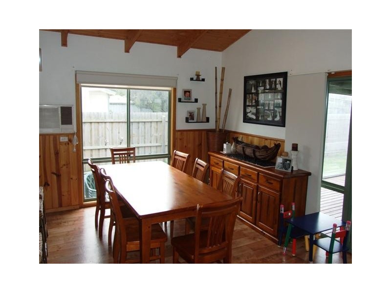 18 Fern Avenue, Surf Beach VIC 3922