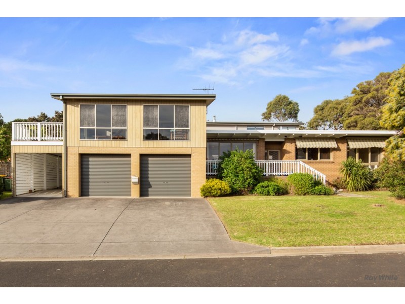 106 Church Street, Cowes VIC 3922