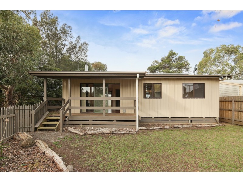 9 Churchill Drive, Cowes VIC 3922