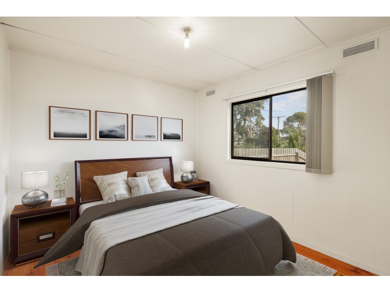 9 Churchill Drive, Cowes VIC 3922