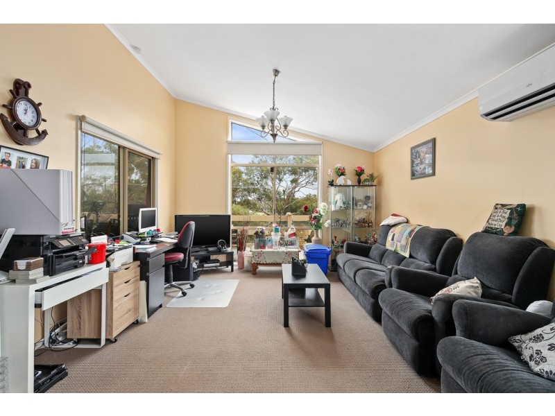 13 San Remo Crescent, Sunset Strip VIC 3922