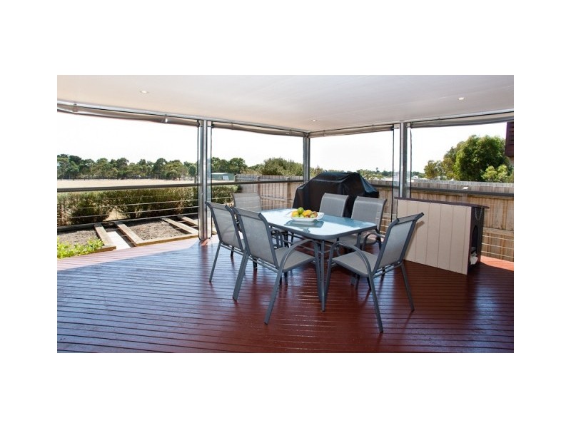 22 Anthony Court, Cowes VIC 3922