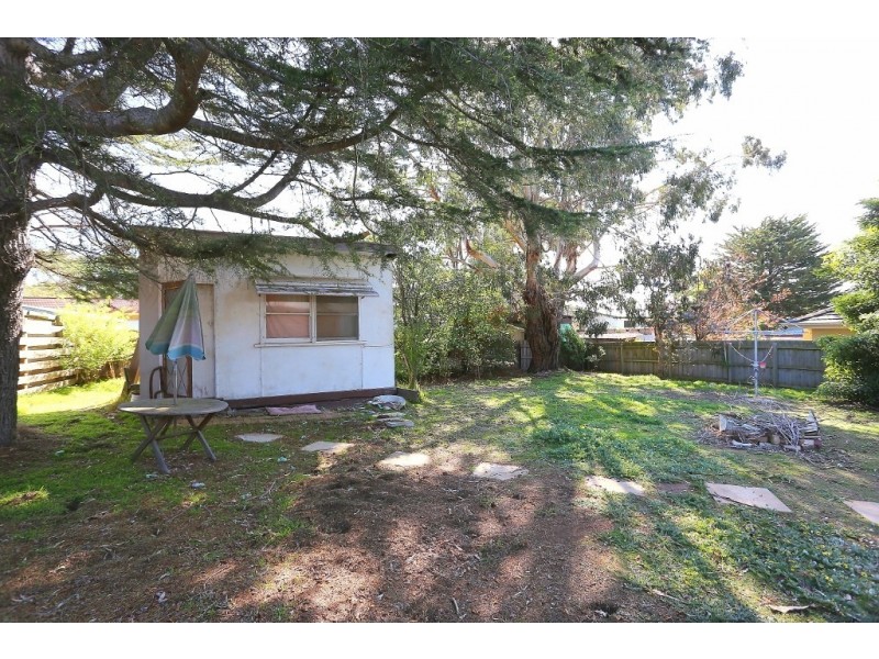 2 Monash Avenue, Cowes VIC 3922