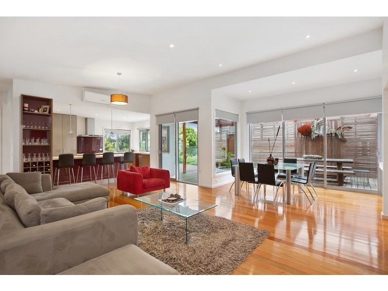 15 Seagrove Way, Cowes VIC 3922