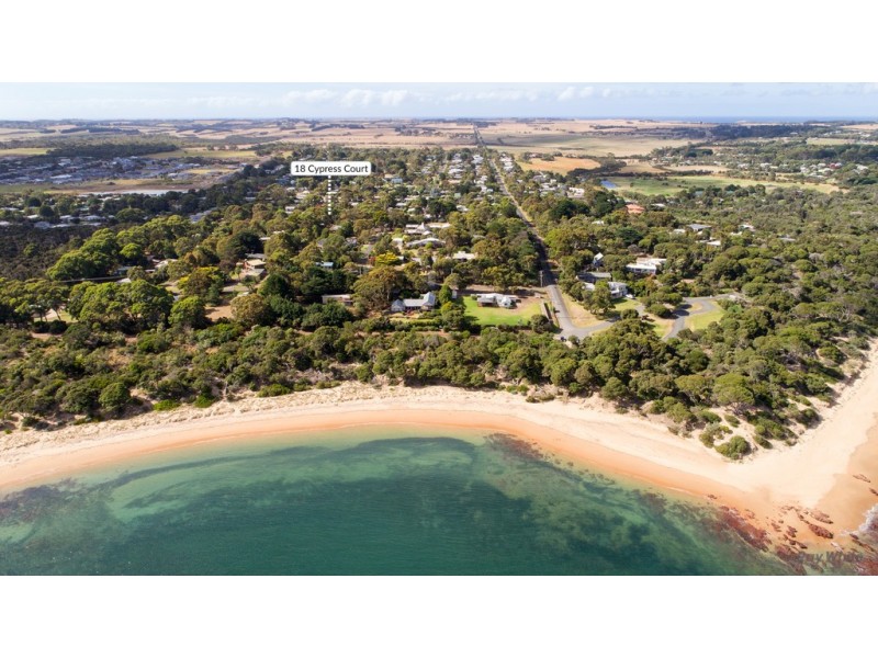 18 Cypress Court, Cowes VIC 3922