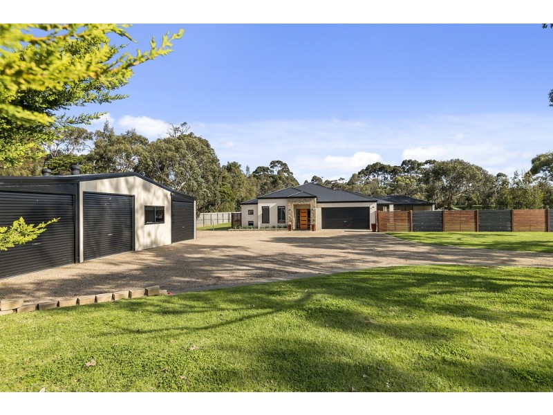 23 Cape Barren Close, Cowes VIC 3922