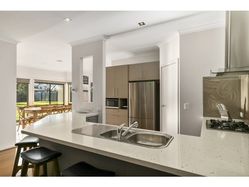 23 Cape Barren Close, Cowes VIC 3922