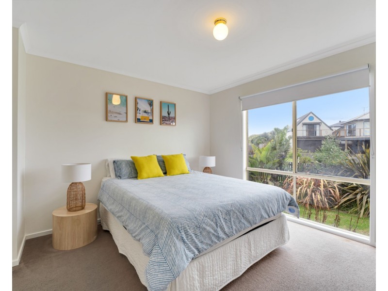 6 Bayview Avenue, Surf Beach VIC 3922