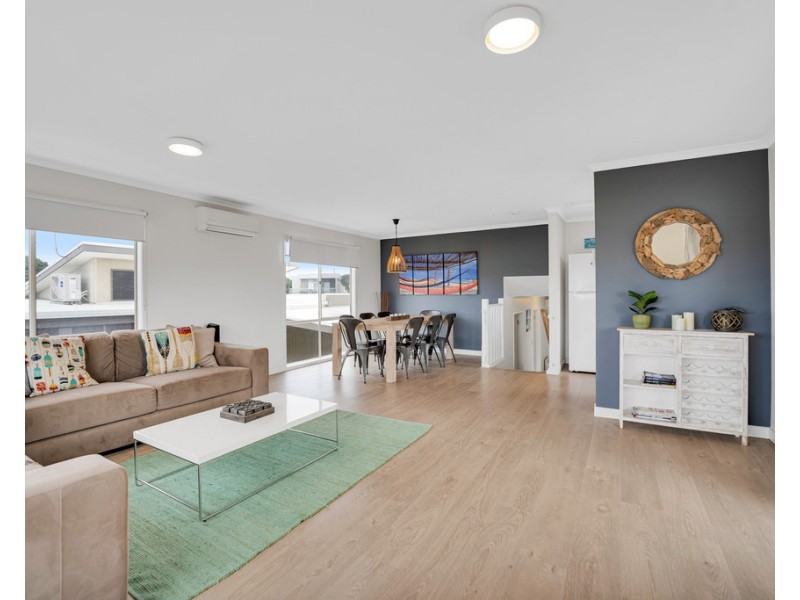 6 Bayview Avenue, Surf Beach VIC 3922
