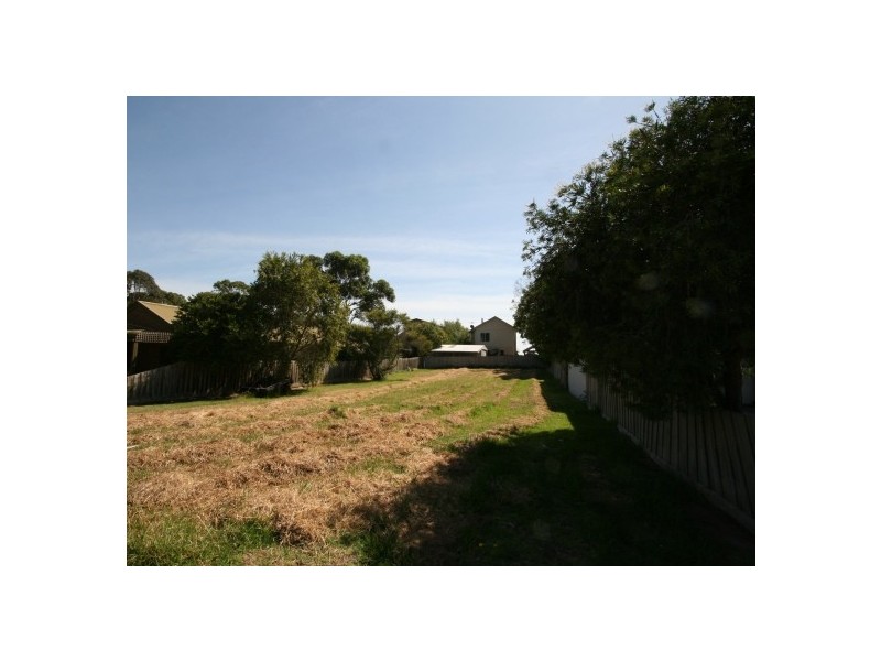 12 Terry Crescent, Wimbledon Heights VIC 3922