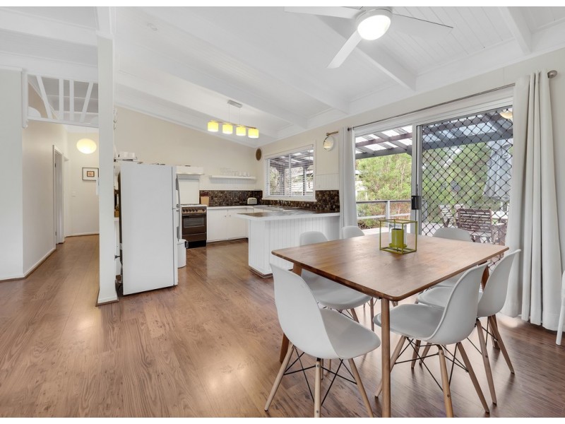 33 Churchill Drive, Cowes VIC 3922