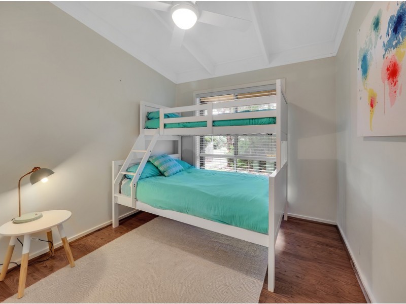 33 Churchill Drive, Cowes VIC 3922