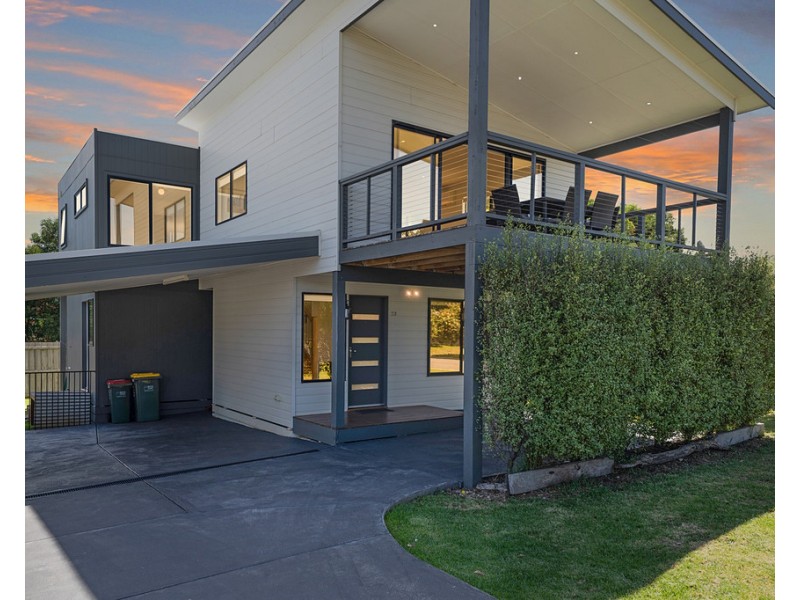 13 Saltwater Place, Sunset Strip VIC 3922