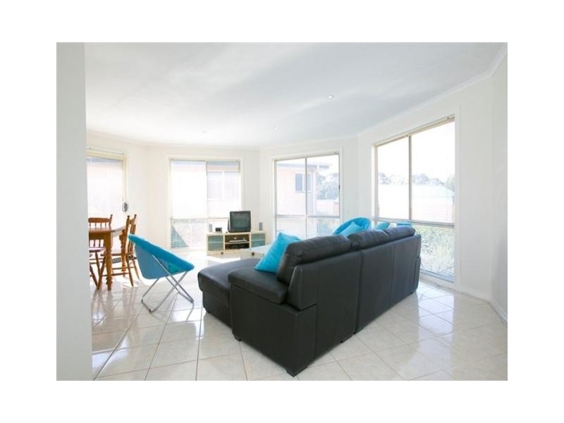 2/189 Church Street, Cowes VIC 3922