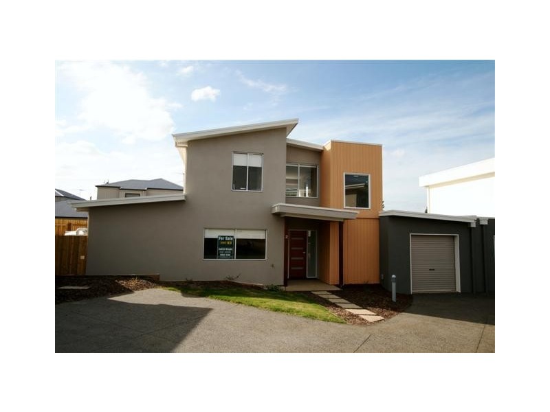 Unit 2 7-9 Norman Drive, Cowes VIC 3922