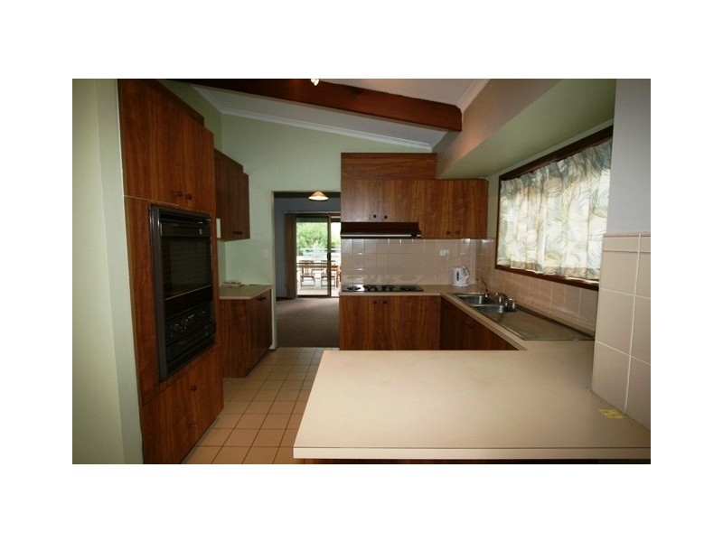 11 Outlook Drive, Cowes VIC 3922