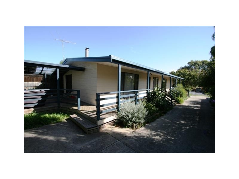 11 Outlook Drive, Cowes VIC 3922