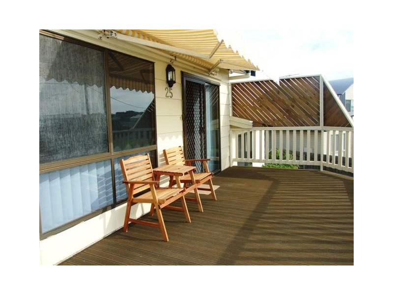 25 Page Avenue, Surf Beach VIC 3922