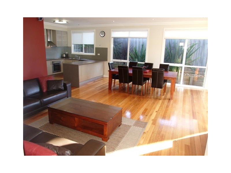 11/55-57 Chapel Street, Cowes VIC 3922