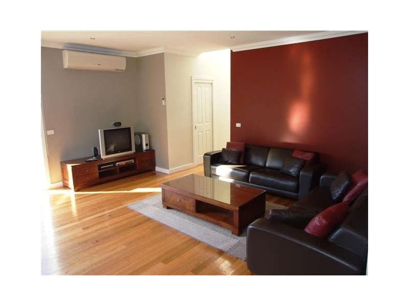 11/55-57 Chapel Street, Cowes VIC 3922