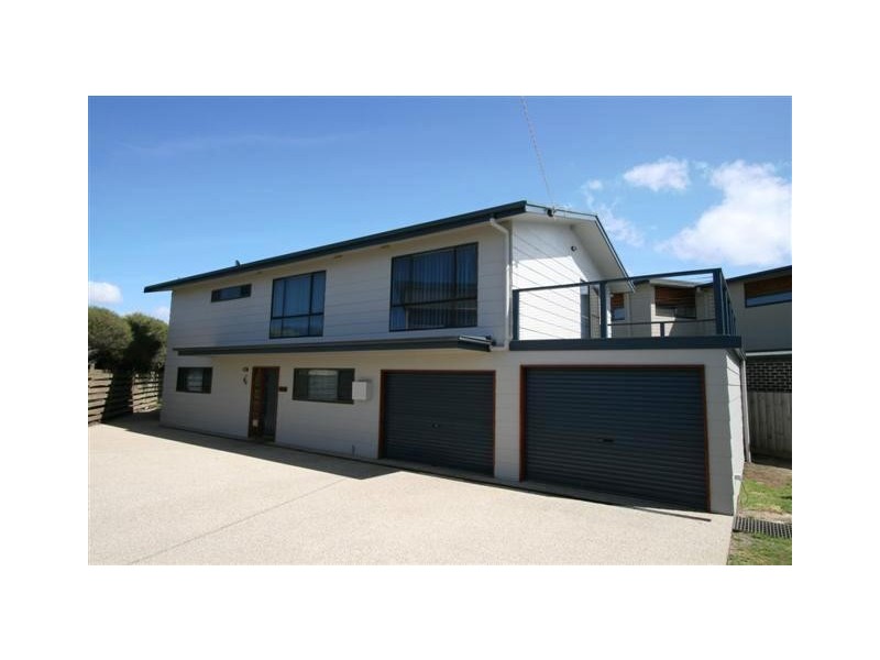 26 Surf Crescent, Surf Beach VIC 3922