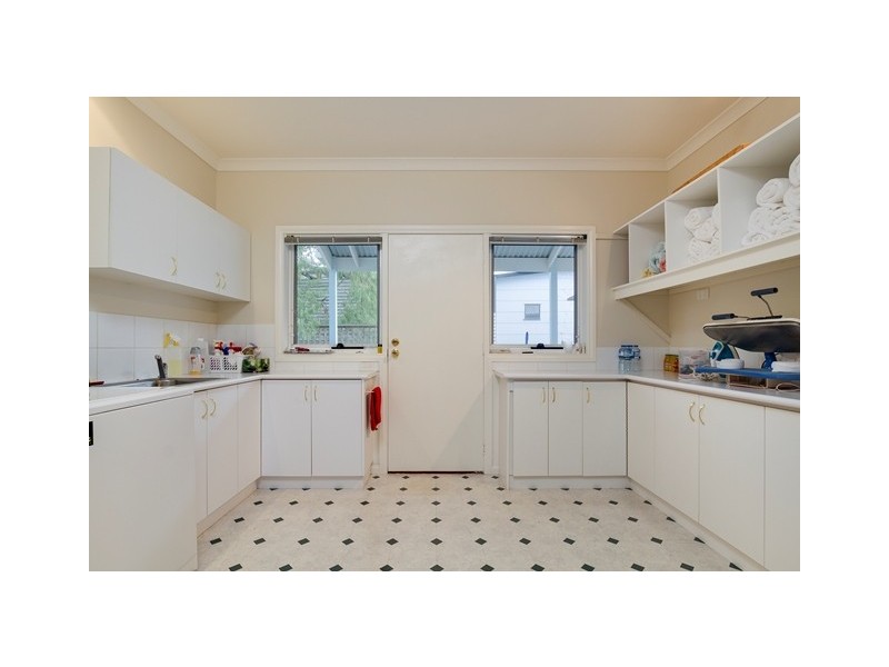 9 Gordon Street, Cowes VIC 3922