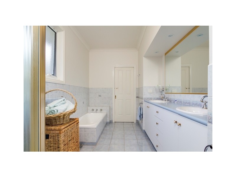 9 Gordon Street, Cowes VIC 3922