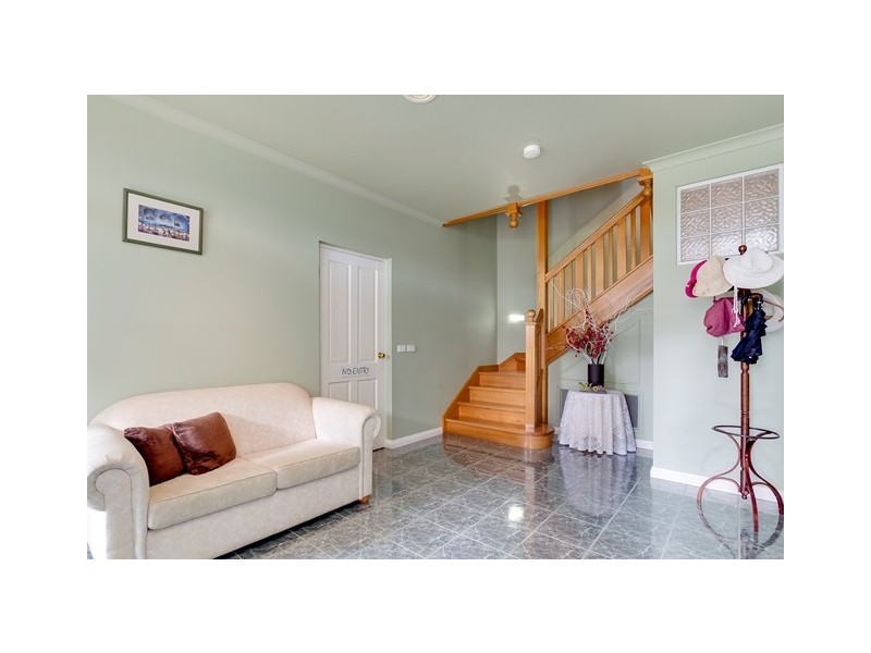 9 Gordon Street, Cowes VIC 3922