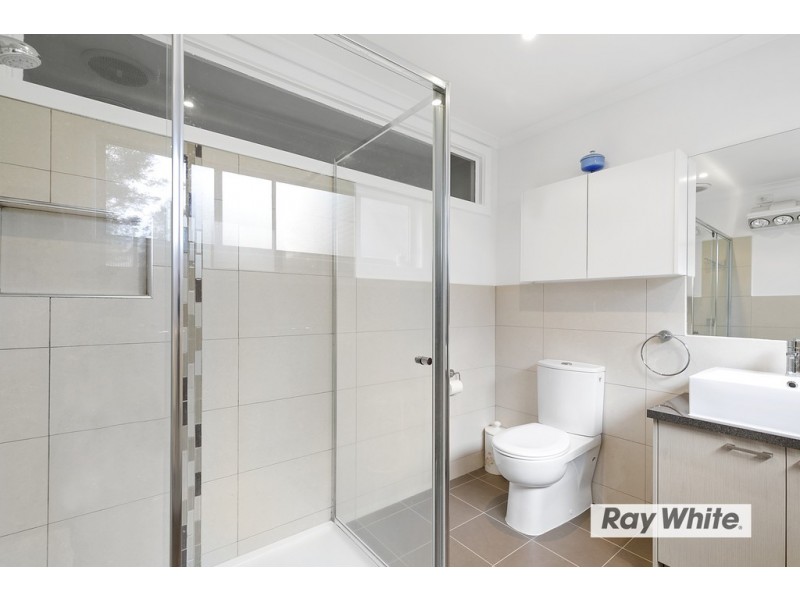 1 Leslie Avenue, Cowes VIC 3922