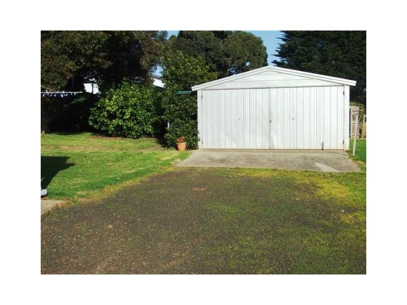 15 Phillip Island Road, Sunset Strip VIC 3922