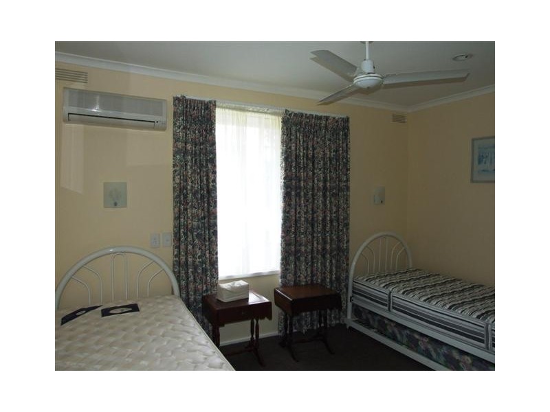 1/202 Thompson Avenue,, Cowes VIC 3922