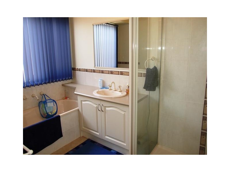 3 Kate Court, Cowes VIC 3922