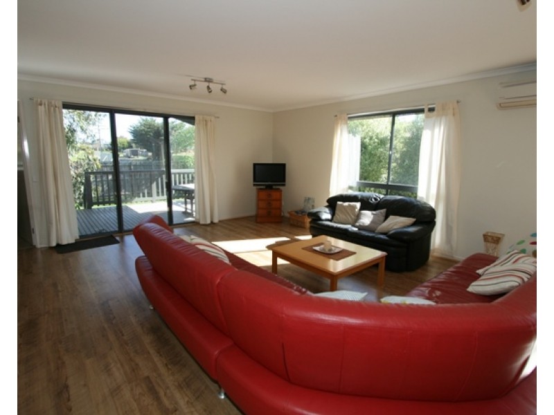 31 Outlook Drive, Cowes VIC 3922