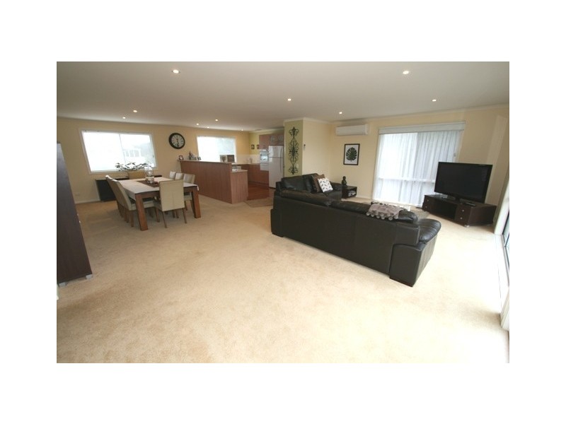 78 Katherine Circuit, Cowes VIC 3922