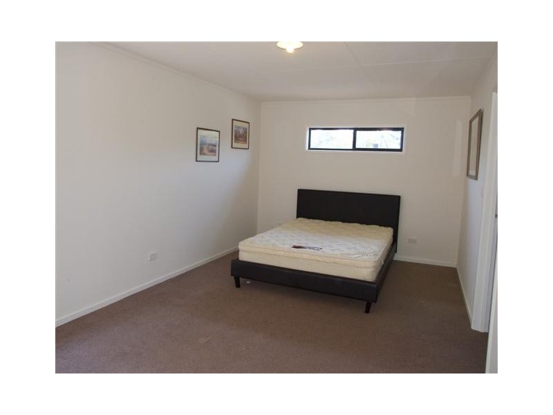 1 Kestral Court, Cowes VIC 3922