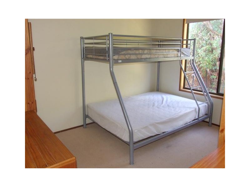 1 Kestral Court, Cowes VIC 3922