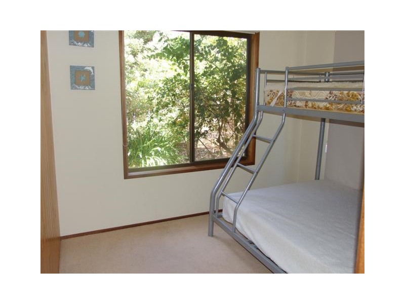 1 Kestral Court, Cowes VIC 3922