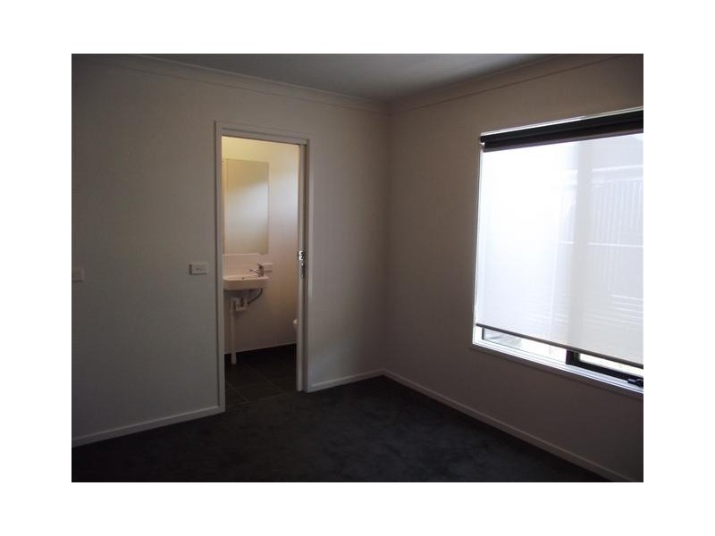 2/9 Goondiwindi Drive, Cowes VIC 3922