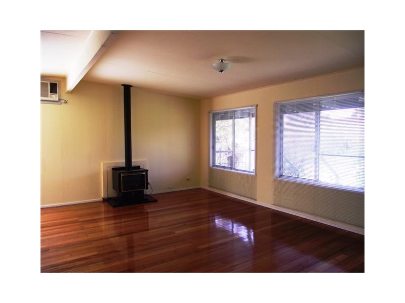 22 Birdwood Avenue, Cowes VIC 3922