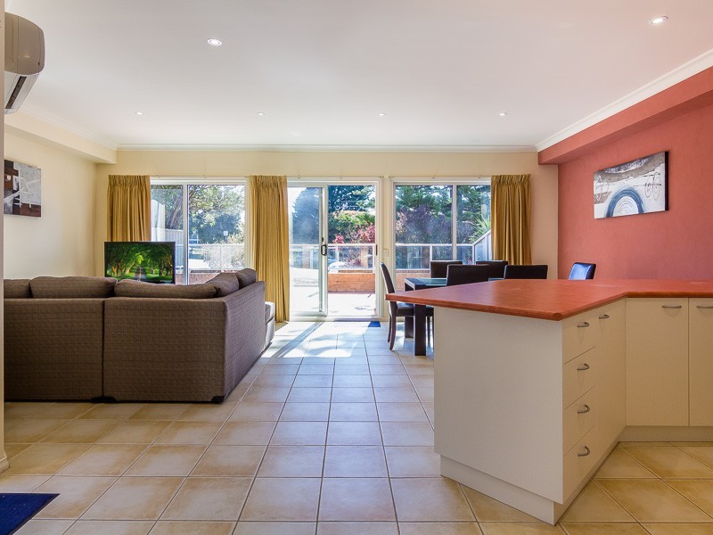 25/1-3 Warley Avenue, Cowes VIC 3922