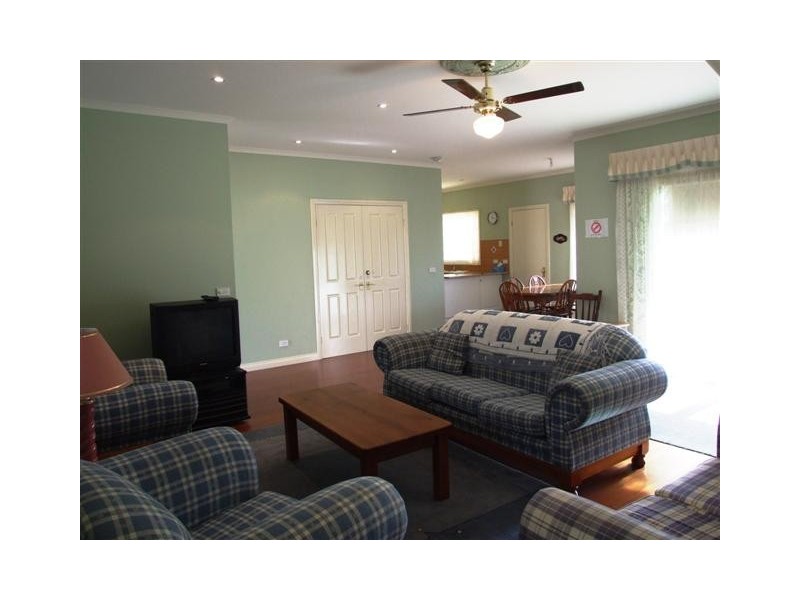 2/258 Settlement Road, Cowes VIC 3922