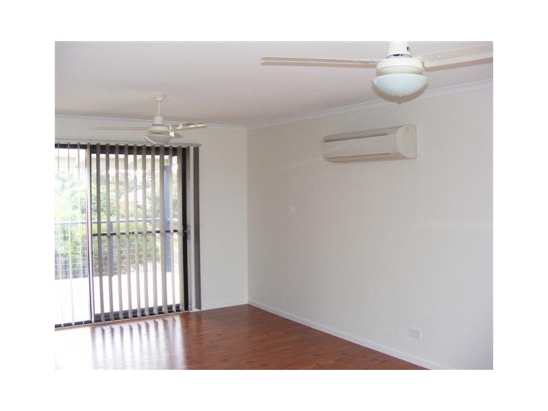 2 Grevilia Close, Cowes VIC 3922