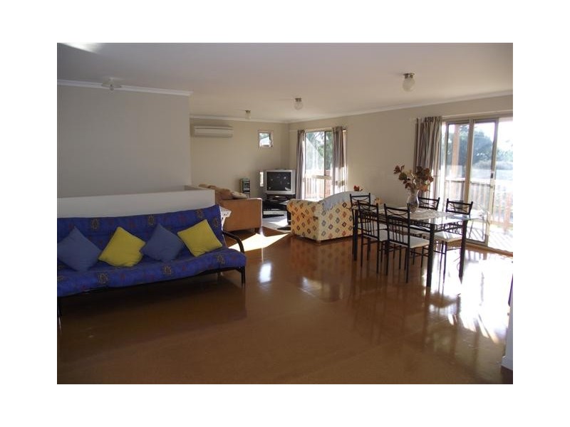 69 Katherine Cct, Cowes VIC 3922