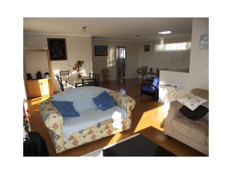 69 Katherine Cct, Cowes VIC 3922