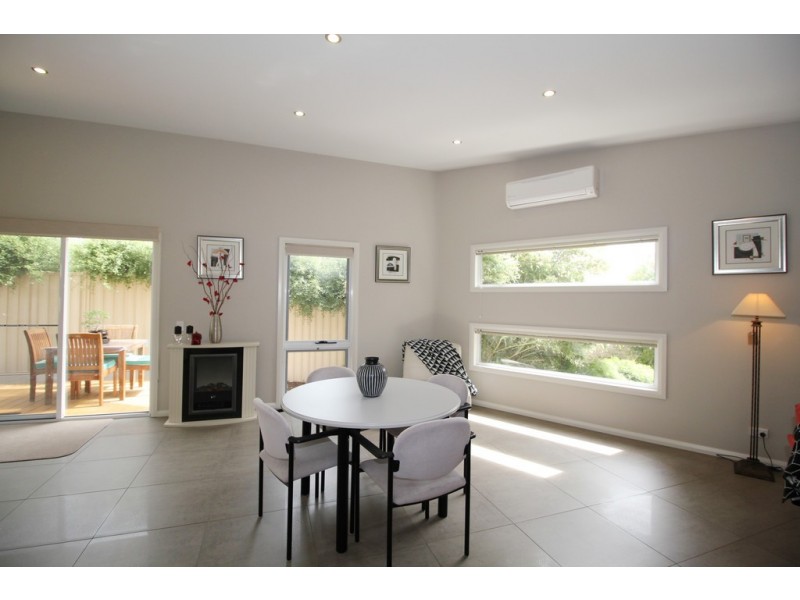 15 West Court, Cowes VIC 3922